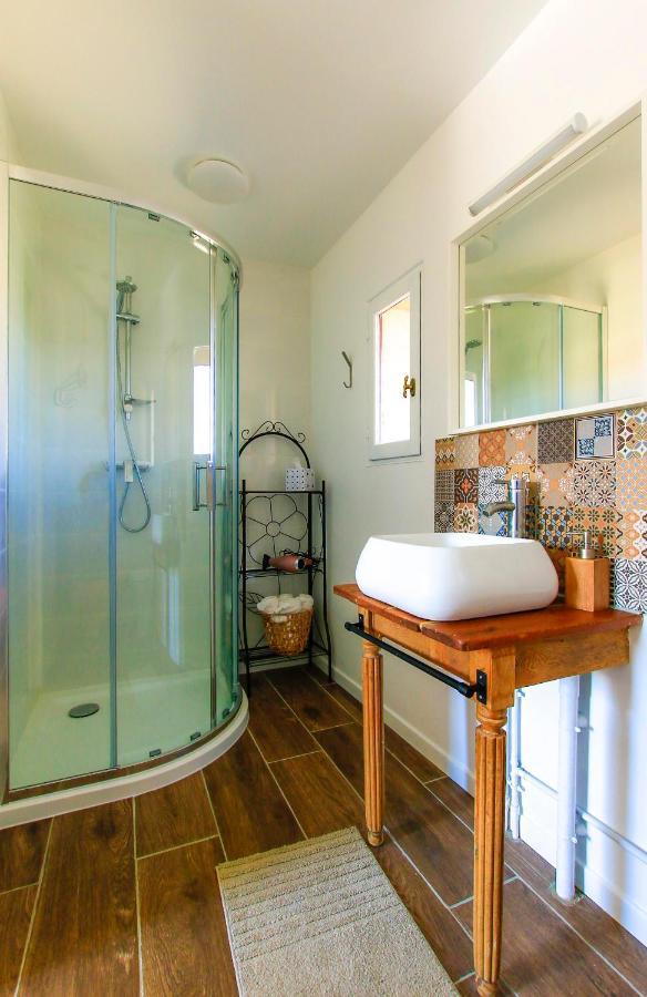 Bed and Breakfast Domaine De Bauzit Vals-pres-le-Puy Exterior foto